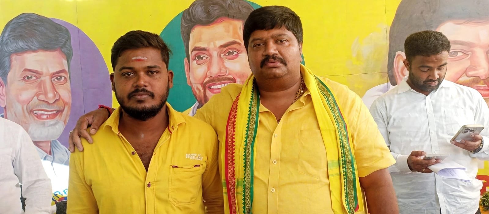చిత్తూరు గడ్డ గర్వించే నాయకుడు గురజాల జగన్ మోహన్.. ఏడో ర్యాంకు పై చిత్తూరు 10వ వార్డు టీడీపీ ఆర్గనైజింగ్ సెక్రటరీ కుమార్ హర్షం!...