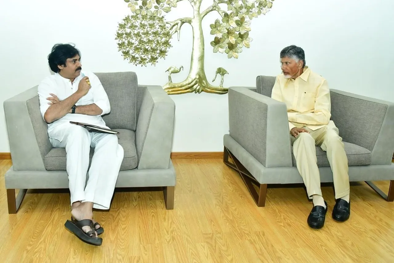 మేయర్‌ పీఠాలపై కూటమిలో కీలక మంతనాలు.. విజయవాడపై జనసేన గురి!